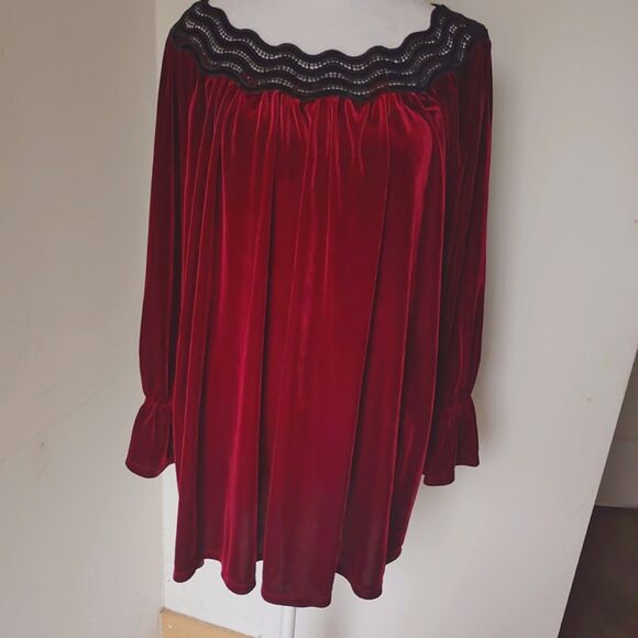 Rafella Red Wine Velvet & Black Lace Peasant Blouse 1X Goth Romantic Boho Top - Picture 4 of 7